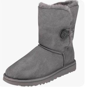 Uggs boots gray